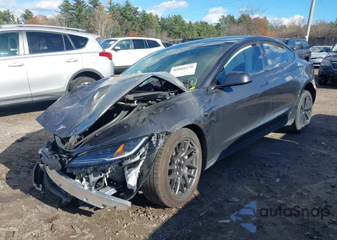 2025 Tesla Model 3 Long Range Rear-Wheel Drive/Standard from USA, damaged, VIN 5YJ3E1EA0SF991193